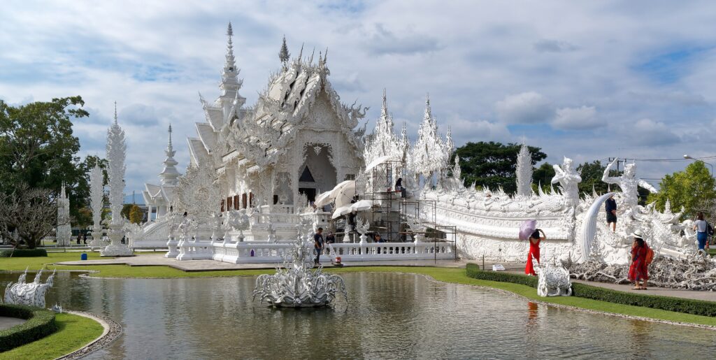 3840px-20171107 White Temple Chiang Rai