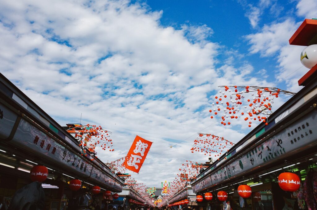 street market urban — Seoul & Vietnam: A Culinary Journey