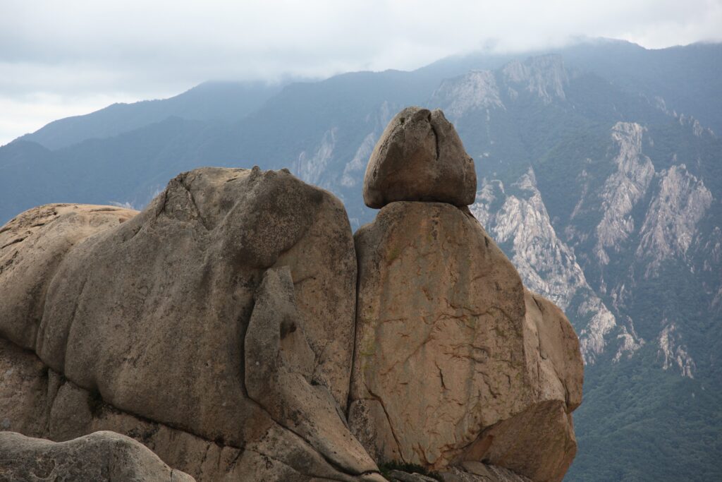 3840px-Seoraksan National Park, Ulsanbawi 2