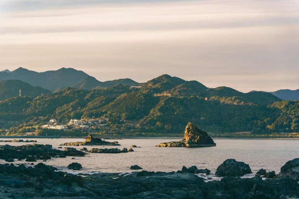 Japan coastline colors